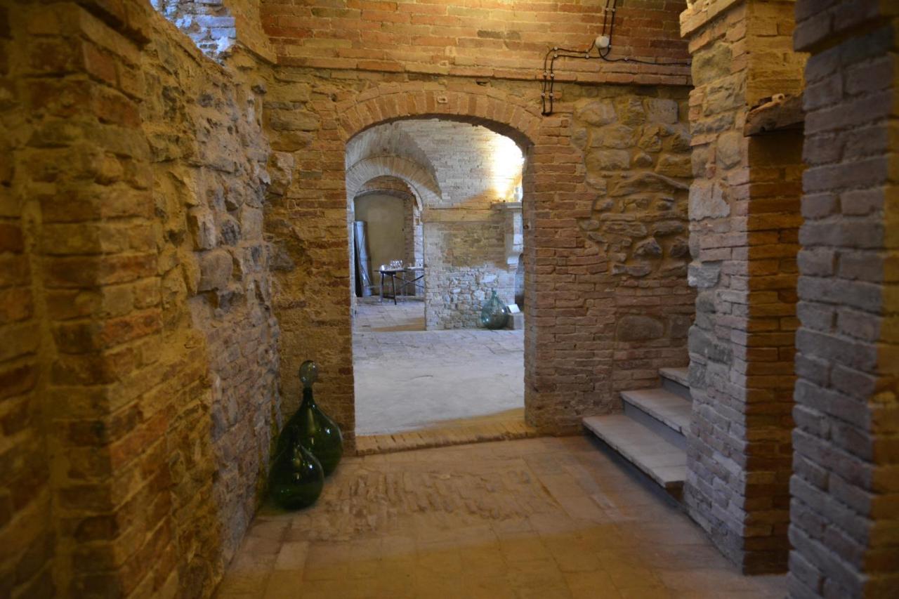 Castello Di Ramazzano - Tenute Aliani Perúgia Exterior foto