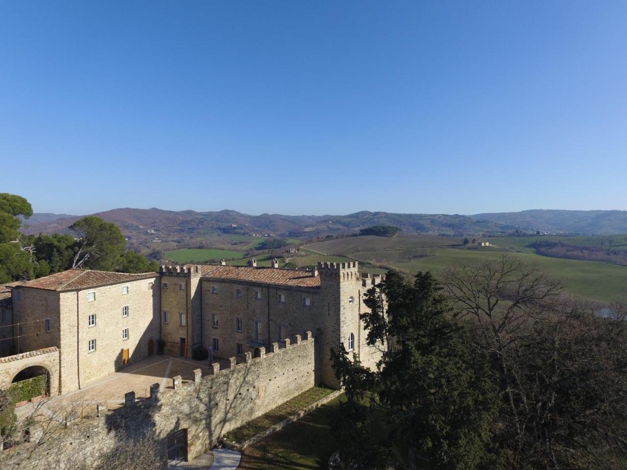 Castello Di Ramazzano - Tenute Aliani Perúgia Exterior foto